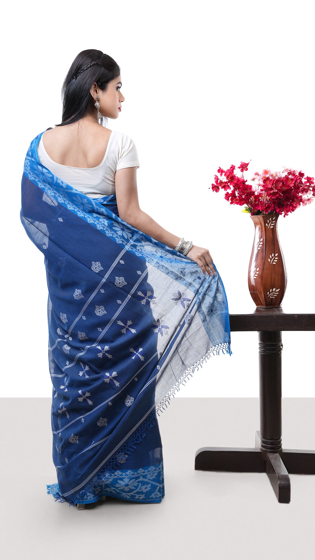 A dark and light blue saree
