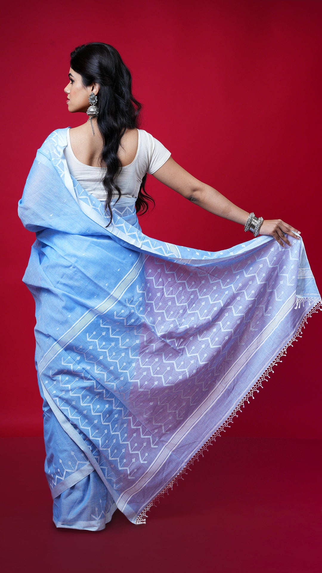 Dhakai Sky Blue Saree - White Woven Border, Butis & Pallu