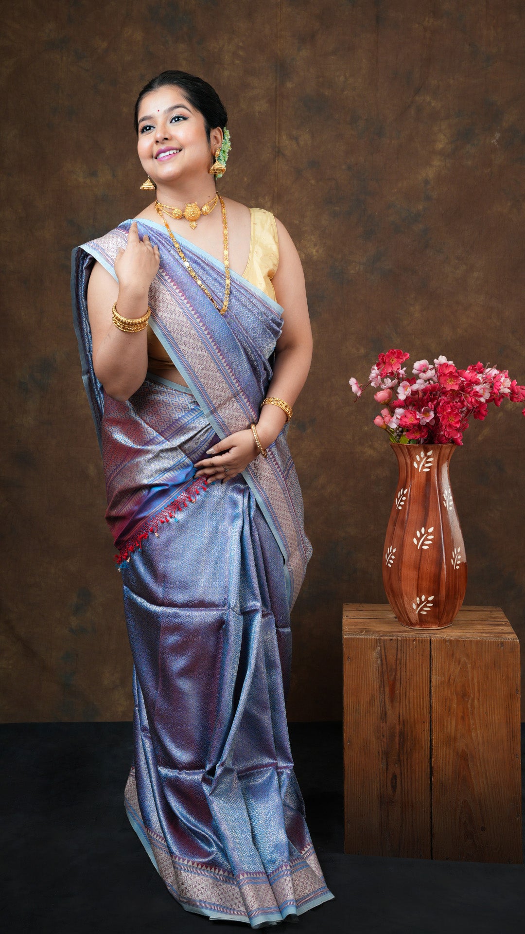 A blue coloured tissue silk