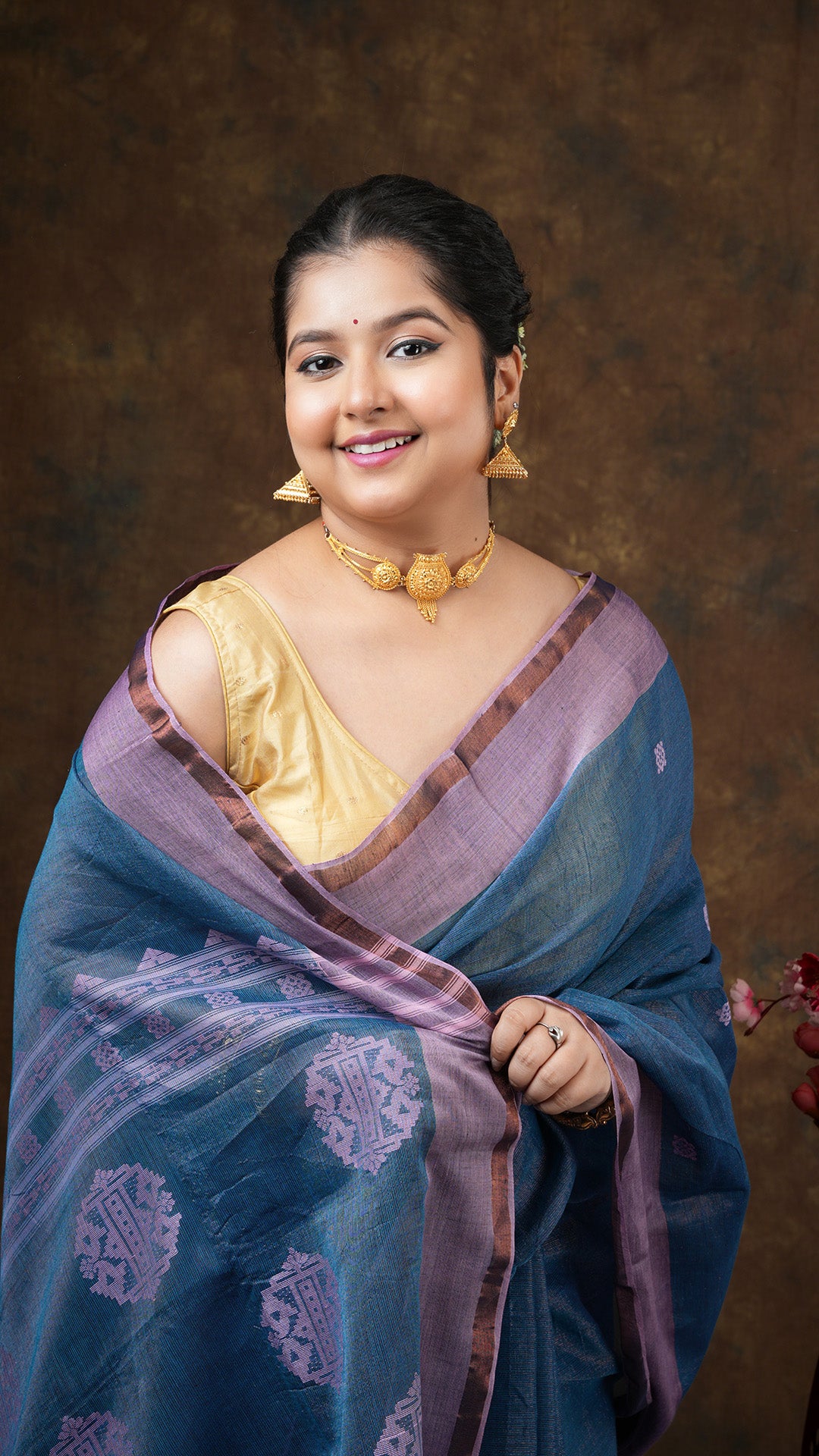A blue tangail saree