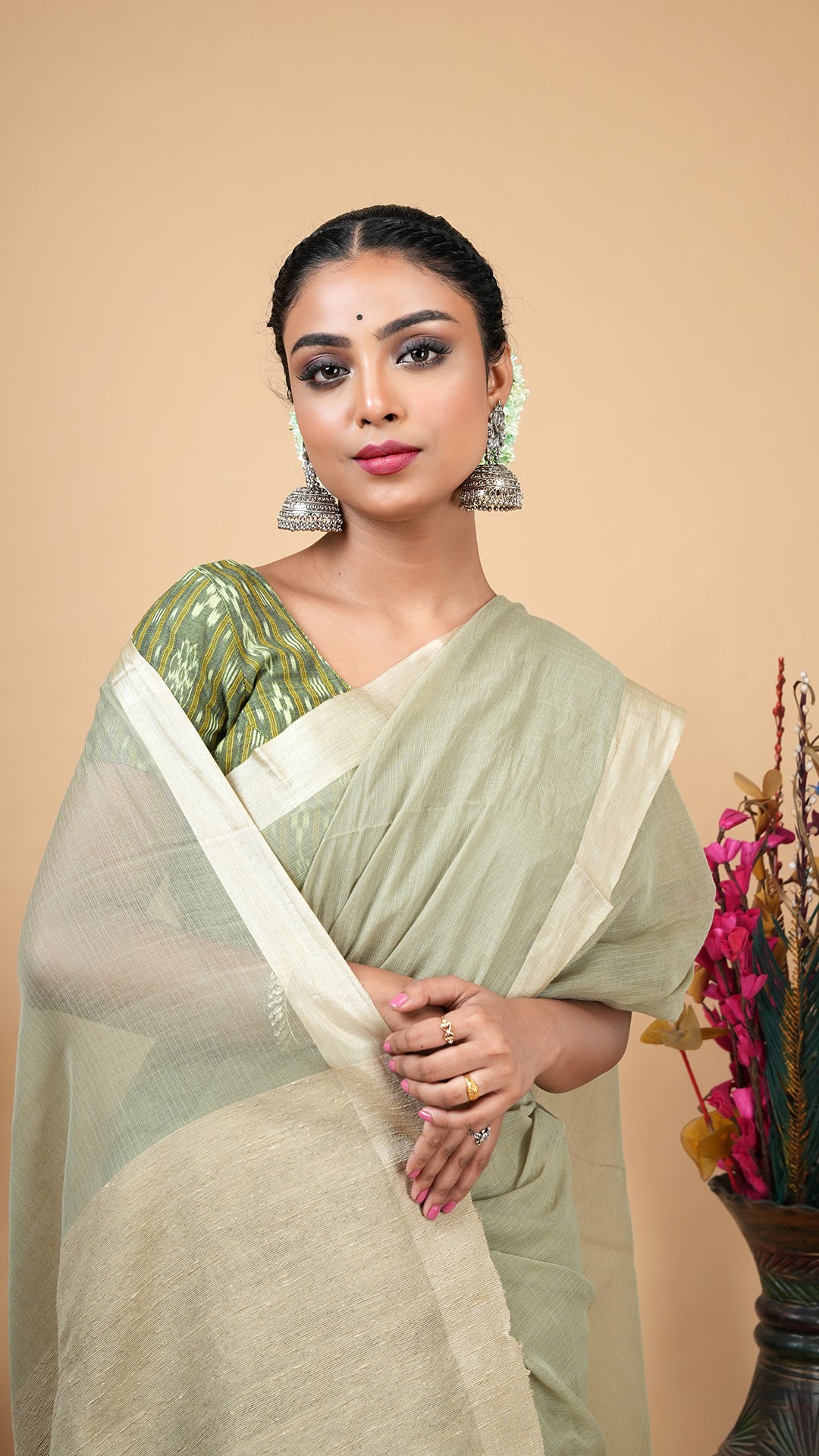 A pale pesta tangail saree