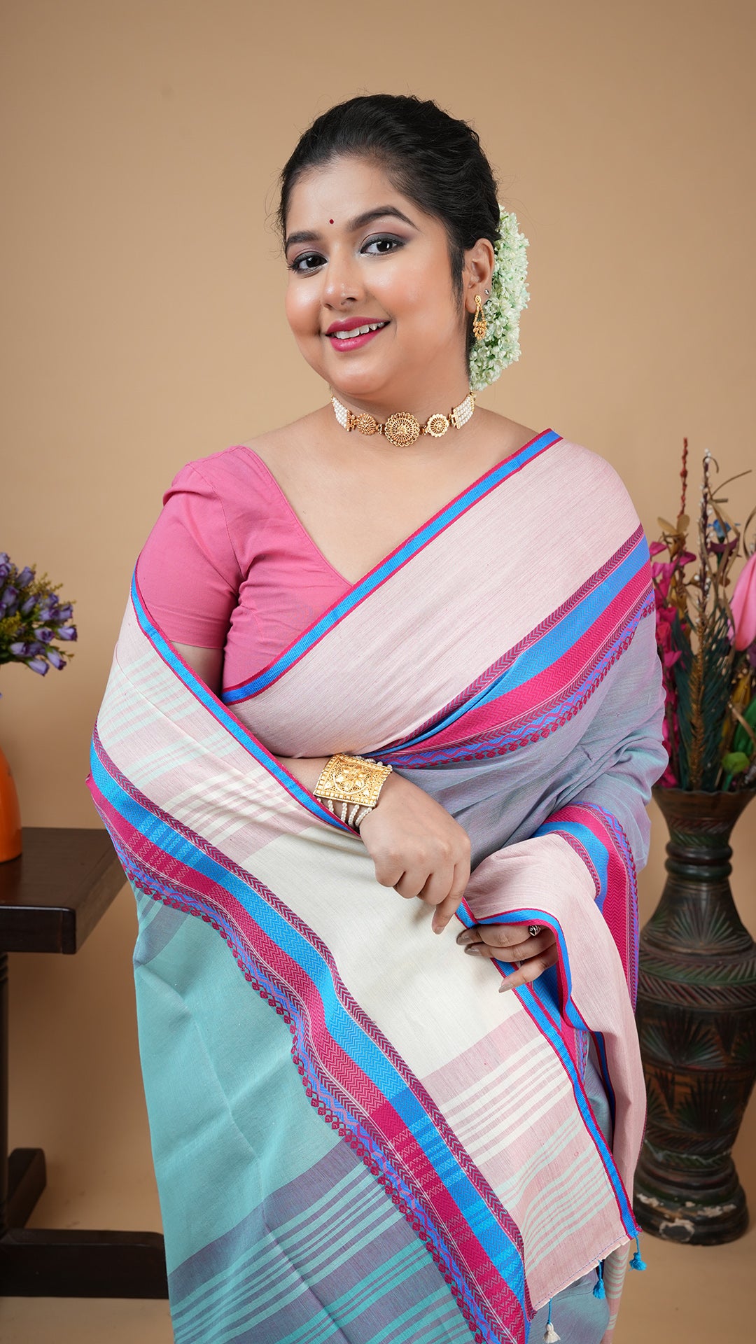 A dual tone blue coloured saree