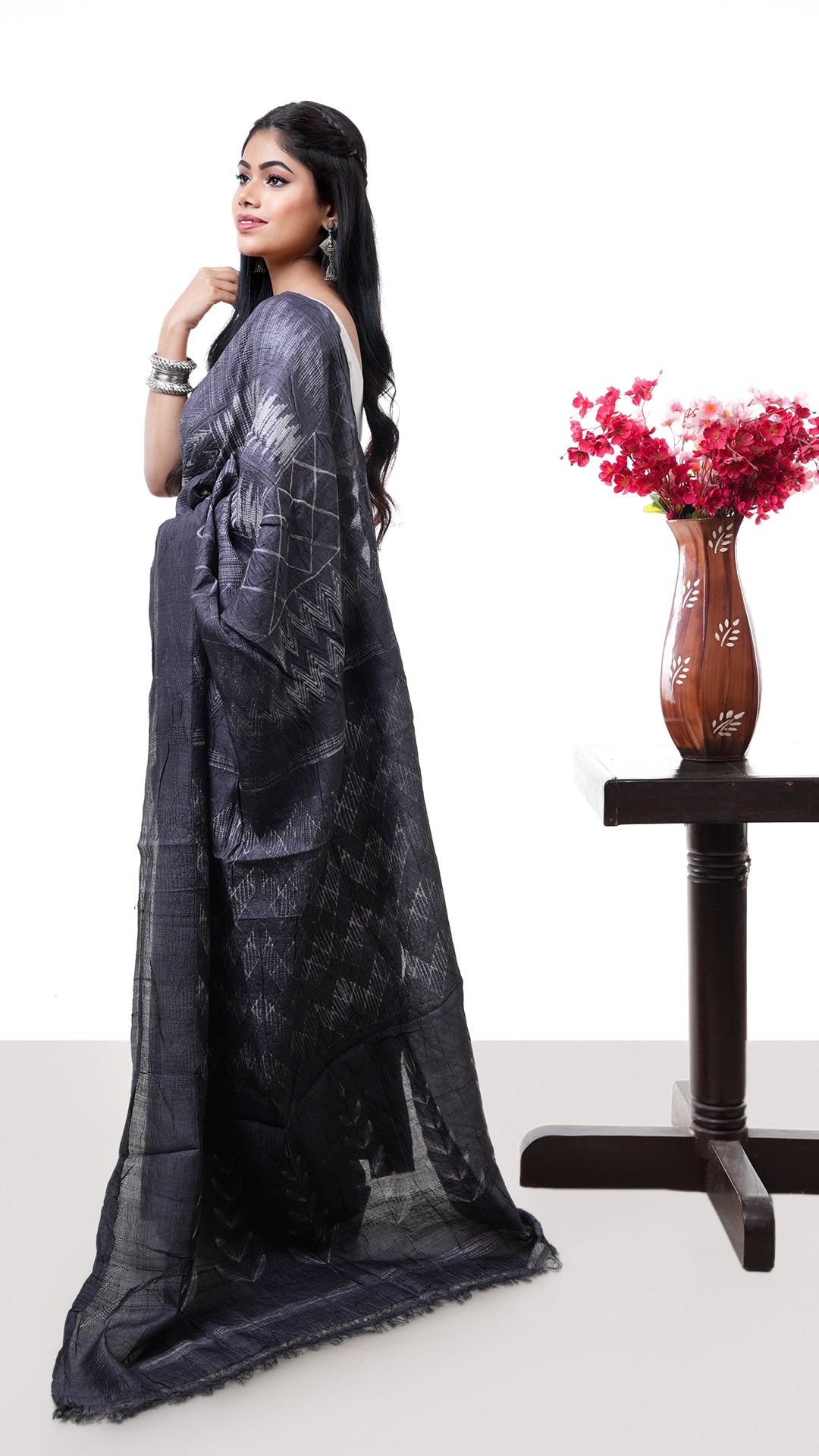 A charcoal coloured shibori