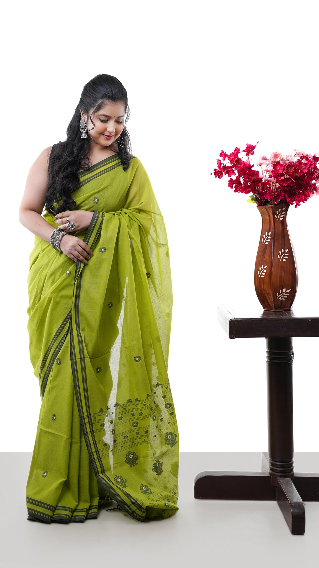 Soft Cotton Tangail Green Saree Blue Border Butis Pallu