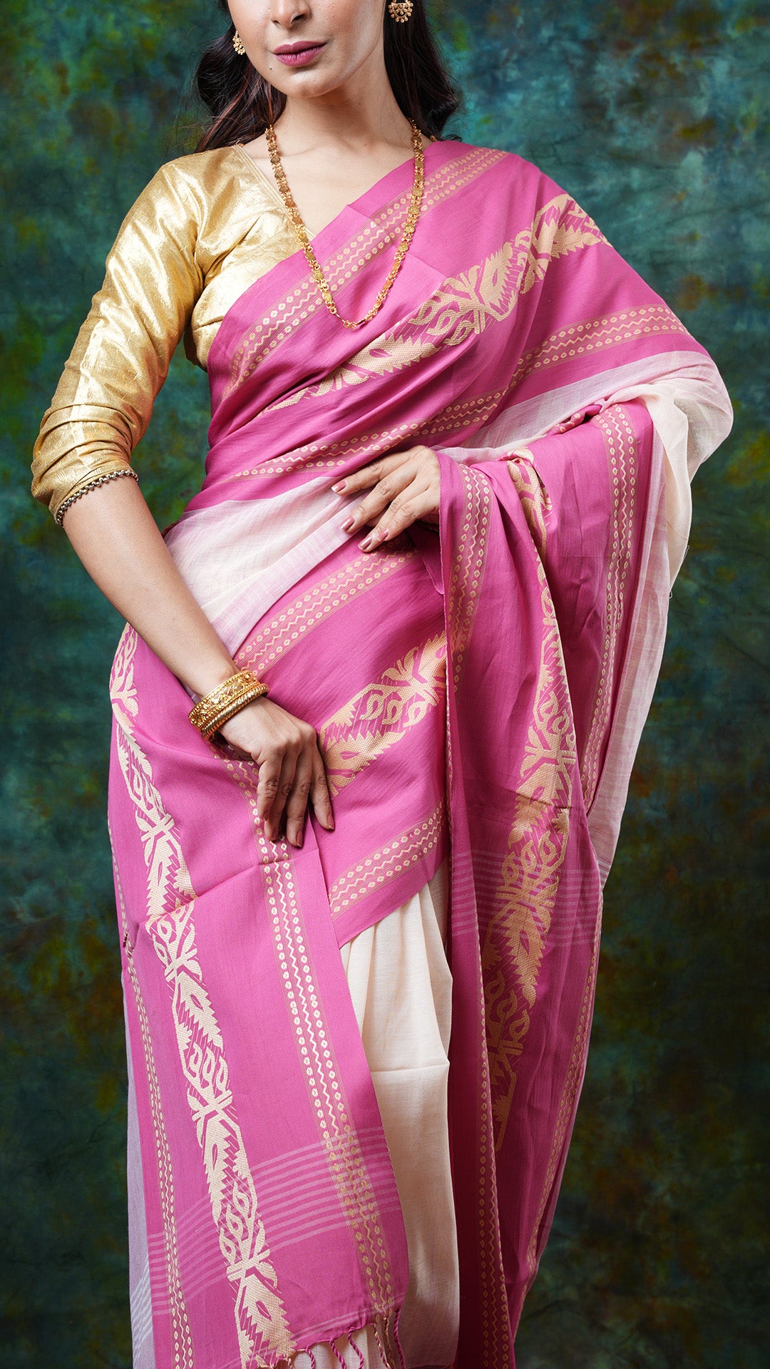 A dark off white with pink tangail