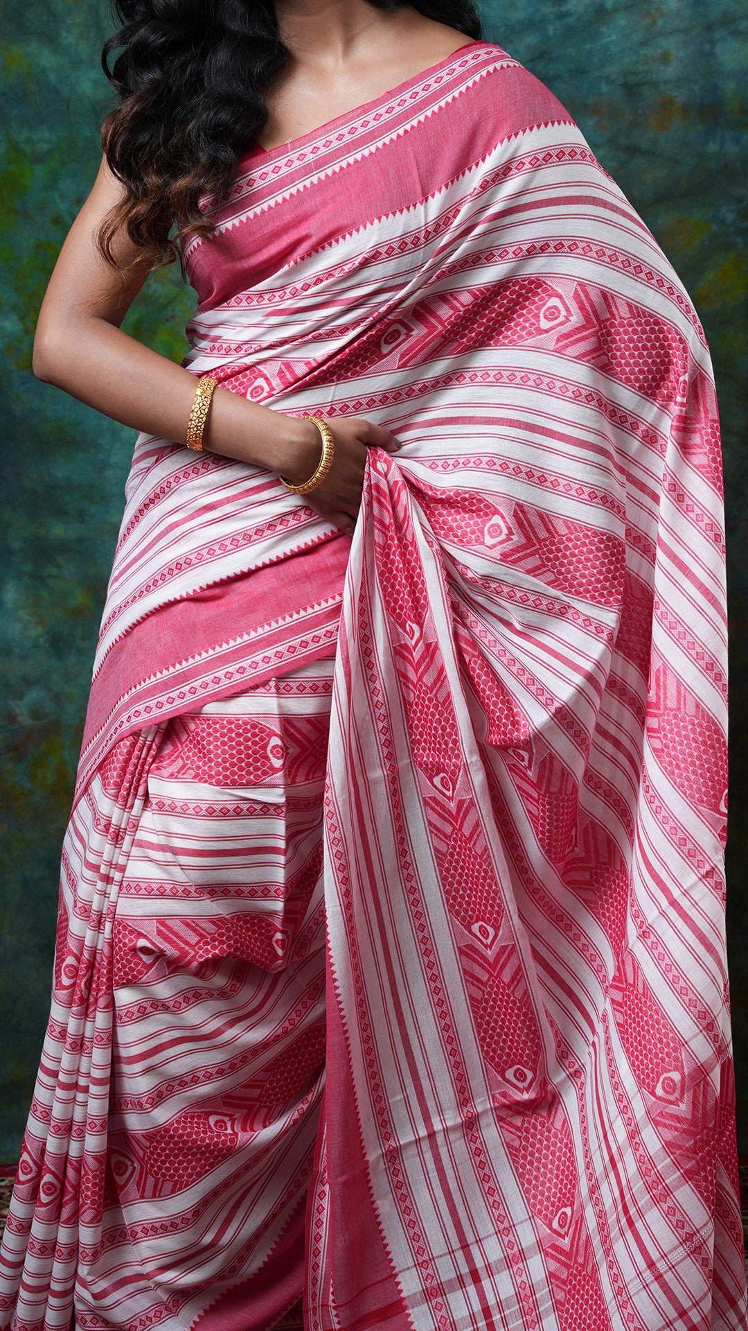 A off white red dhanekhali saree