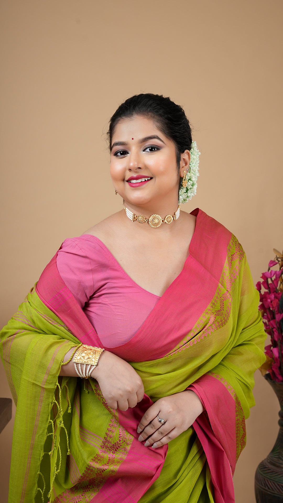 A green tangail saree