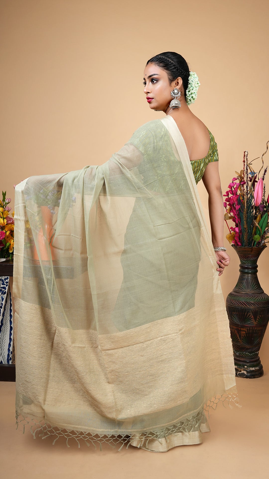 A pale pesta tangail saree